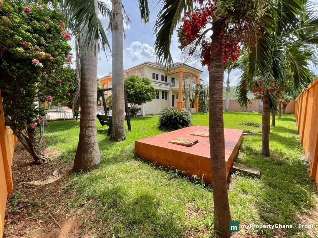 4-bed duplex with boys quarters in Ayimensah