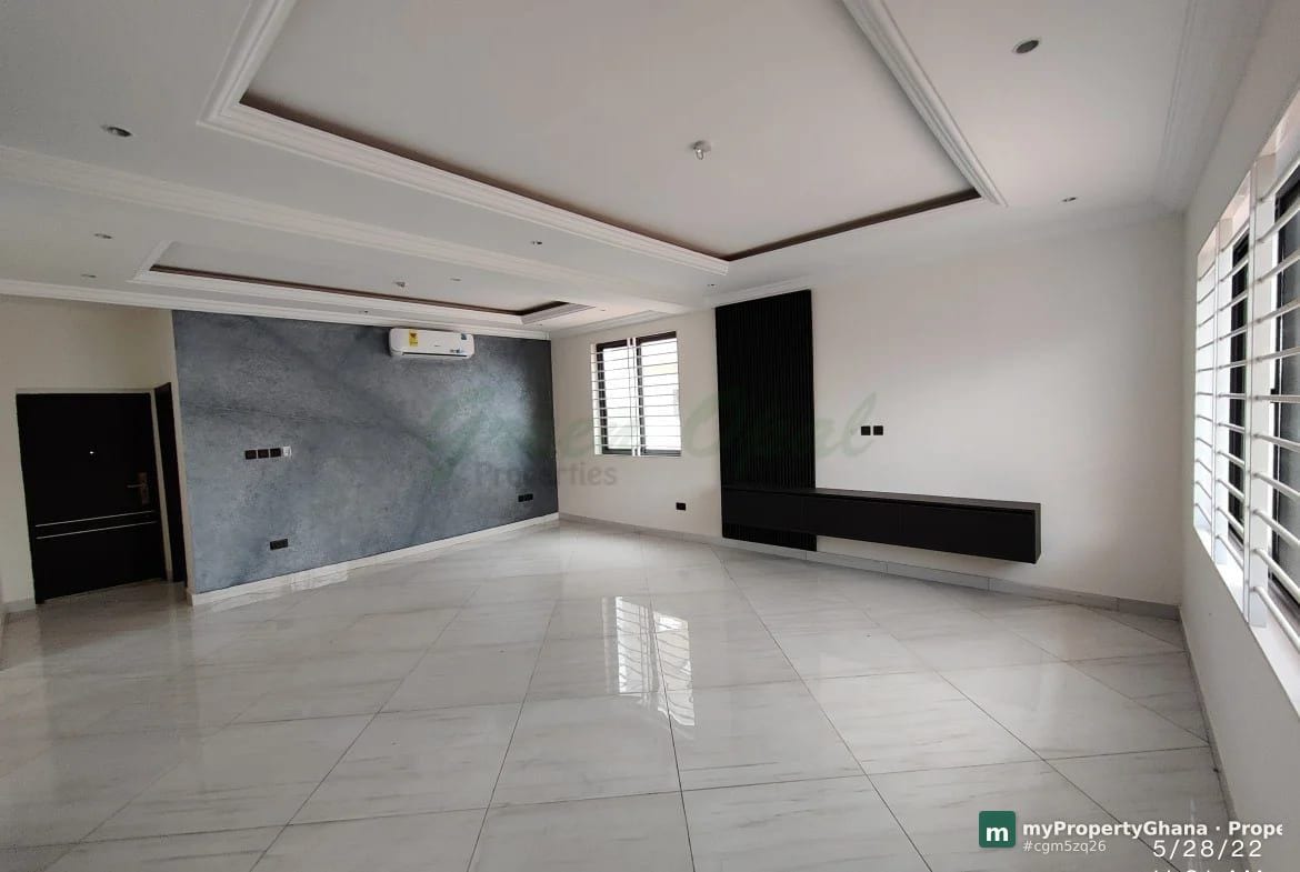 Luxury 4 Bedroom Mansion with Staff Quarters – Adenta, Accra