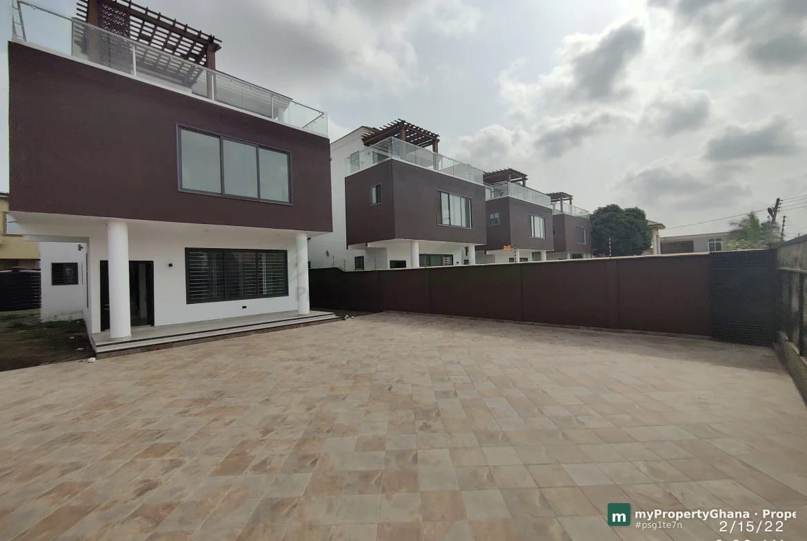 4 bedroom house at East Legon