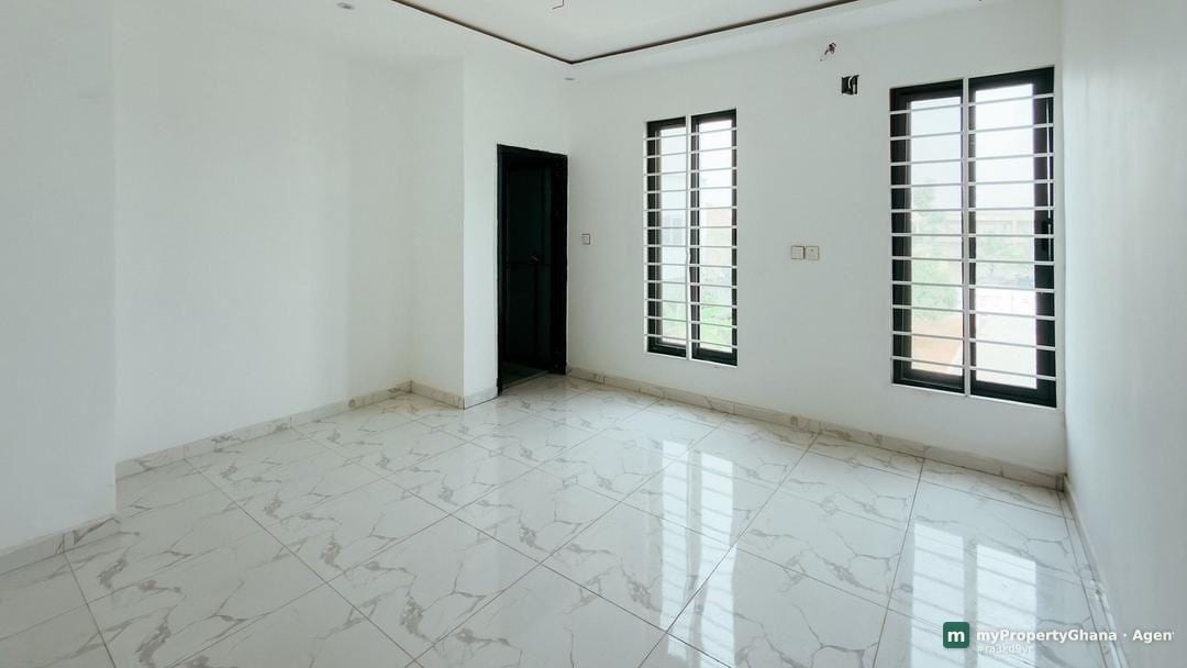 4-Bedroom Duplex House for Rent in Oyarifa