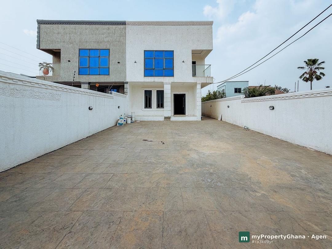 4-Bedroom Duplex House for Rent in Oyarifa